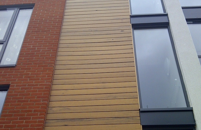 Pre assempled timber cladding panels